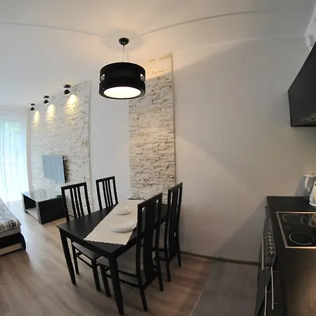 公寓 皇家公寓 - 伊诺罗克劳斯加公寓酒店 *