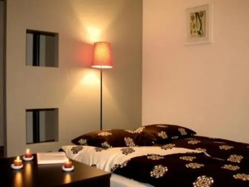 Royal - Inowroclawska דירה